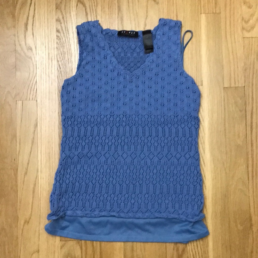 Trendy knitted tank top